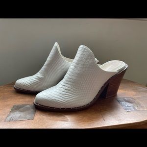 CHINESE LAUNDRY SNAKESKIN MULES